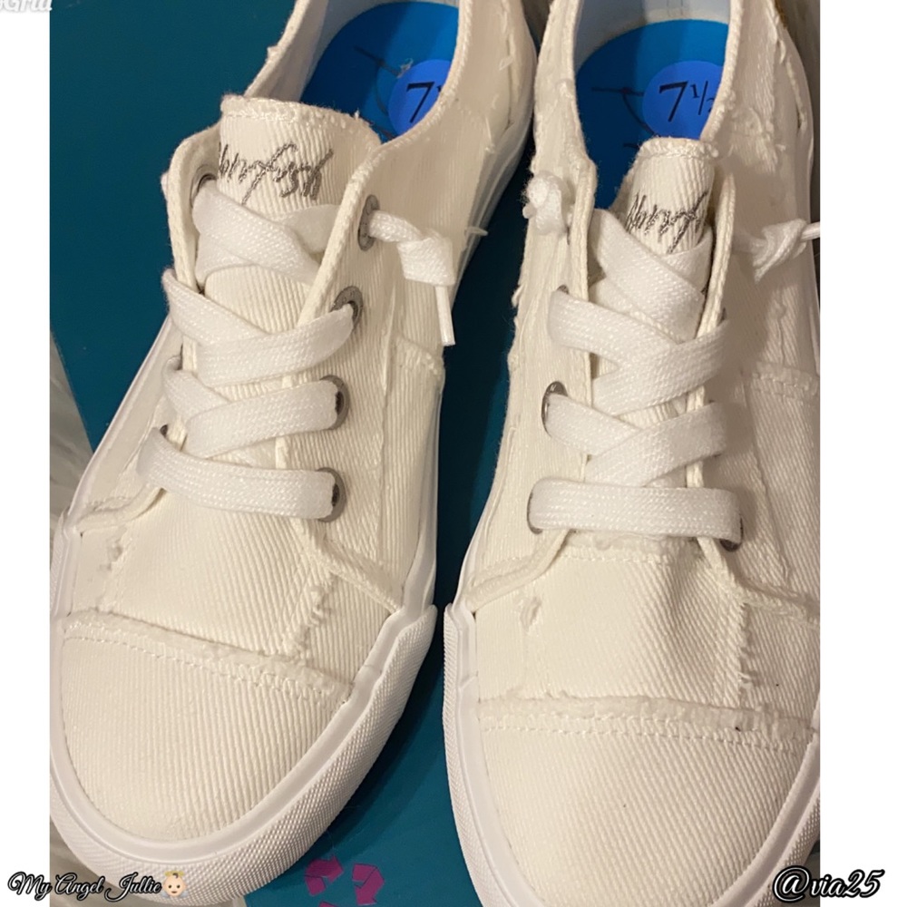 Blowfish Malibu Women’s Maxine Sneaker/ Size: 6 1/2 & 7 1/2 - Picture 2 of 7